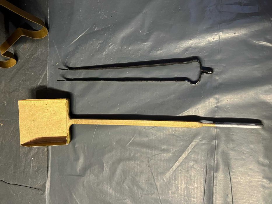 Кофа, лопата, маши за въглища,