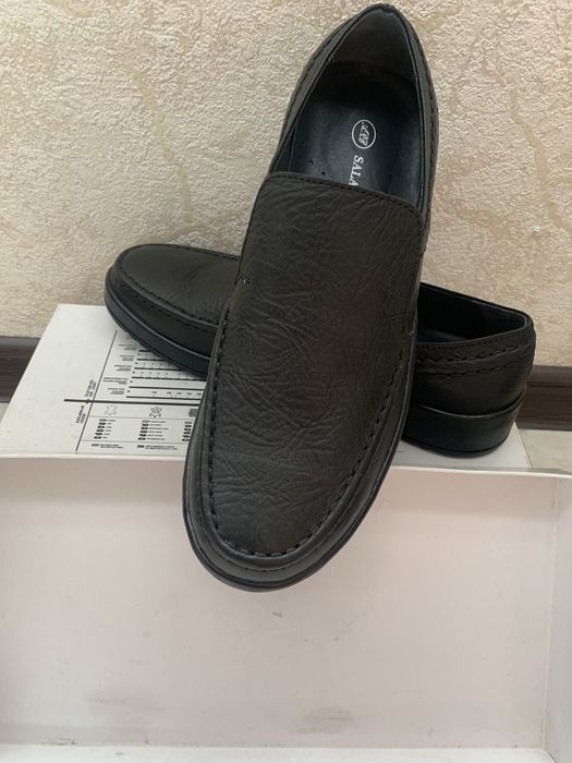 Продам мужские туфли
