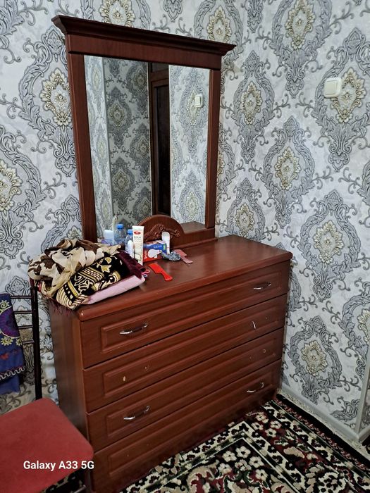 Мебел сотилади яхши холатда