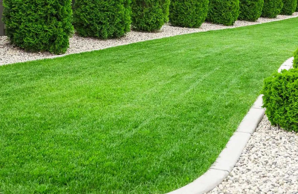 Озеленяване, поддръжка на тревни площи и растения, поливни с-ми