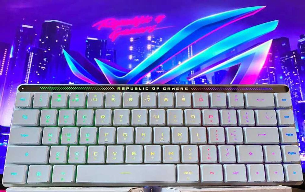 Tastatura Gaming Wireless mecanica ASUS ROG Falchion RX Low Profile 90MP03EC-BKUA10 Bluetooth, RGB, alba garantie noua Sigilata