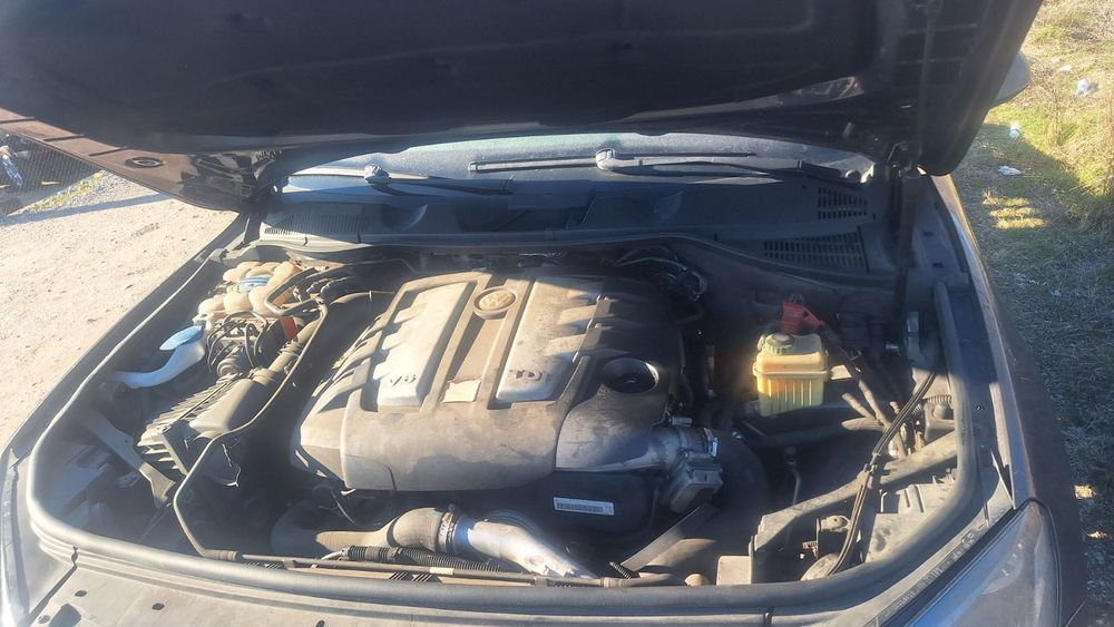 VW Touareg 3.0 TDI V6 , CAS мотор, 240 к.с. , 60 броя на части.