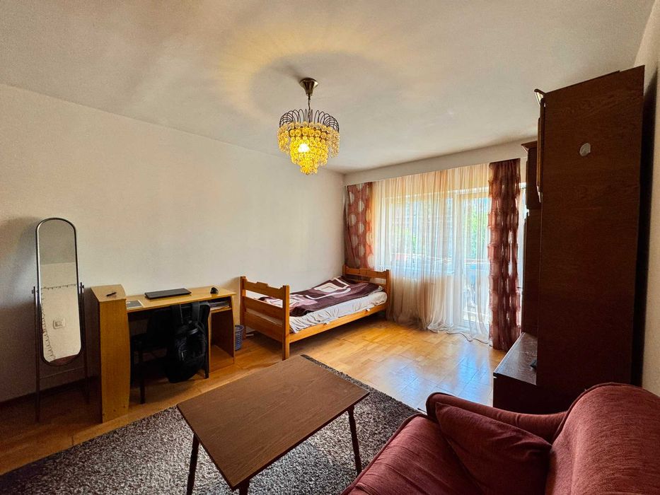Inchiriez apartament 2 camere decomandat