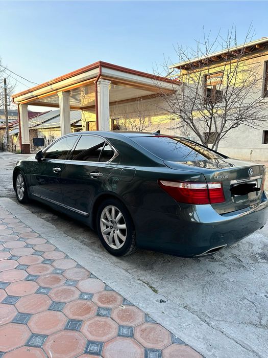 Lexus ls460 автомобиль