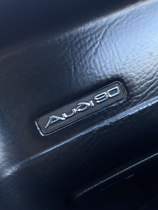 Продаи ауди 90 1988 года