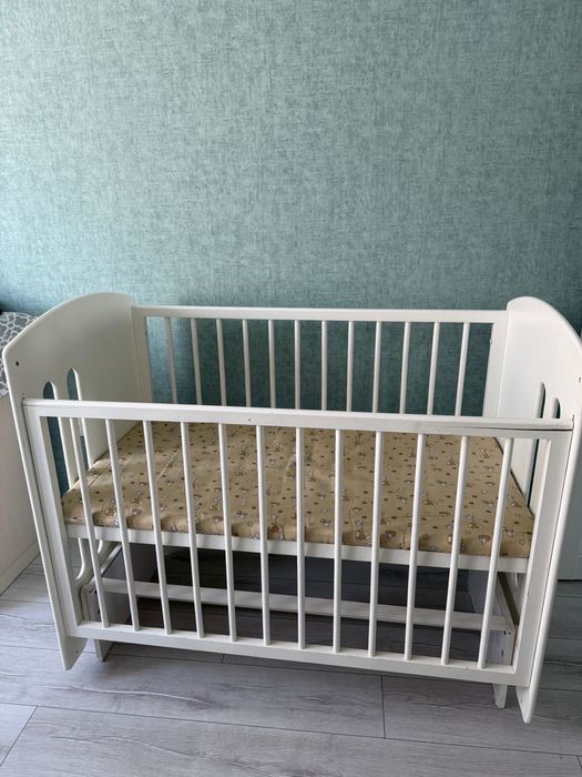 Продается детская кровать с матрасом