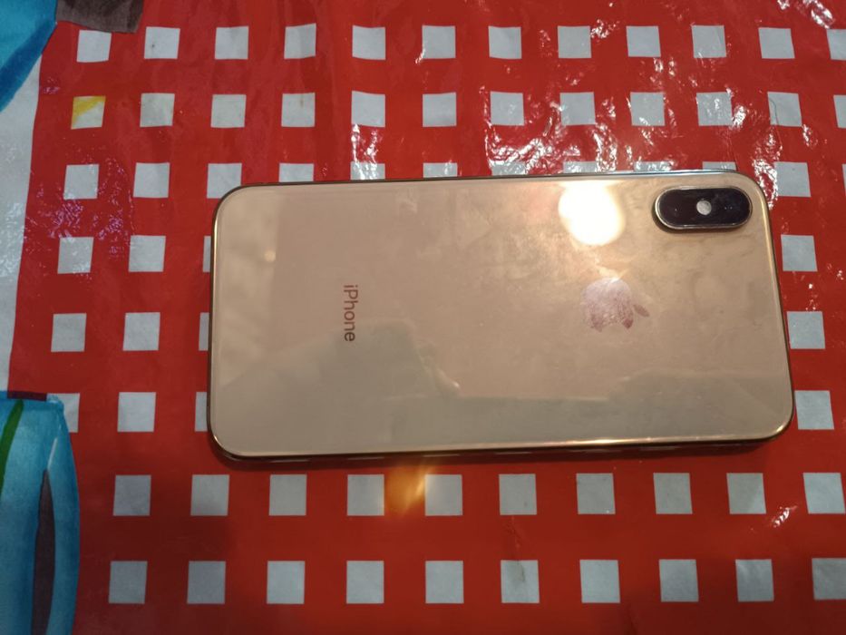 Айфон Хс продается