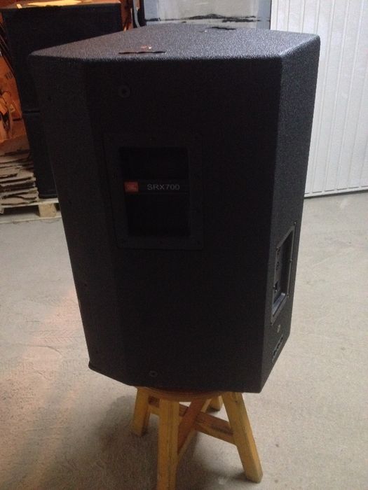 Професионална система за озвучаване JBL Srx715 x2, Srx718 x4