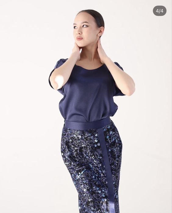 Платье брендовое