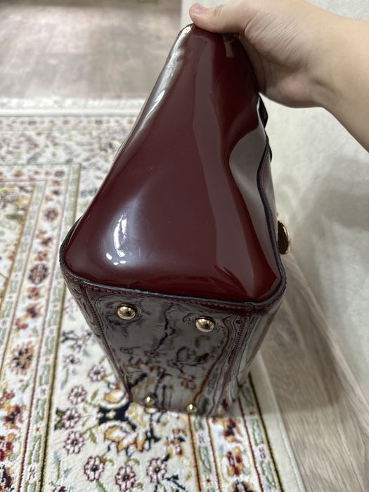 Сумка ,лакированная