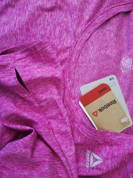 Reebok Дамска спортна блуза нова с етикет
