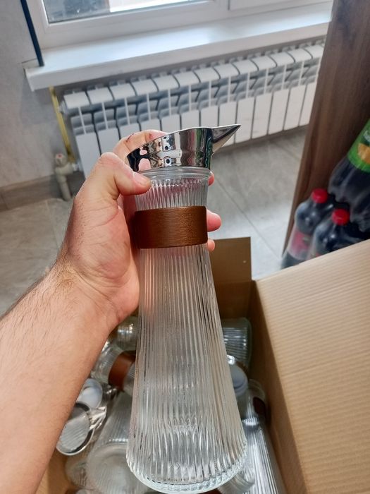 Графины 15 штук.