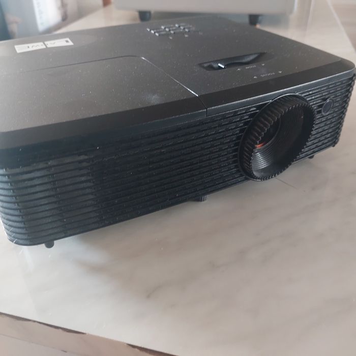 Проектор сатылады