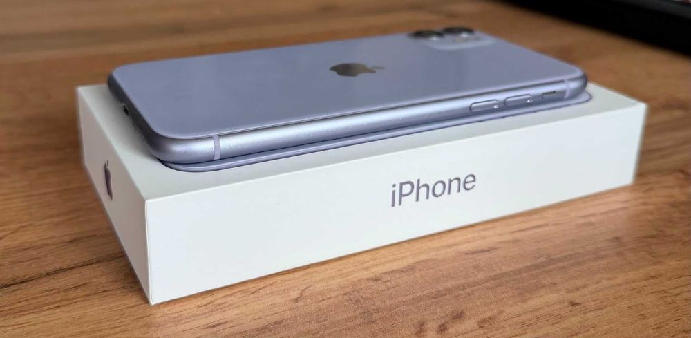 Iphone 11 64 GB лилав