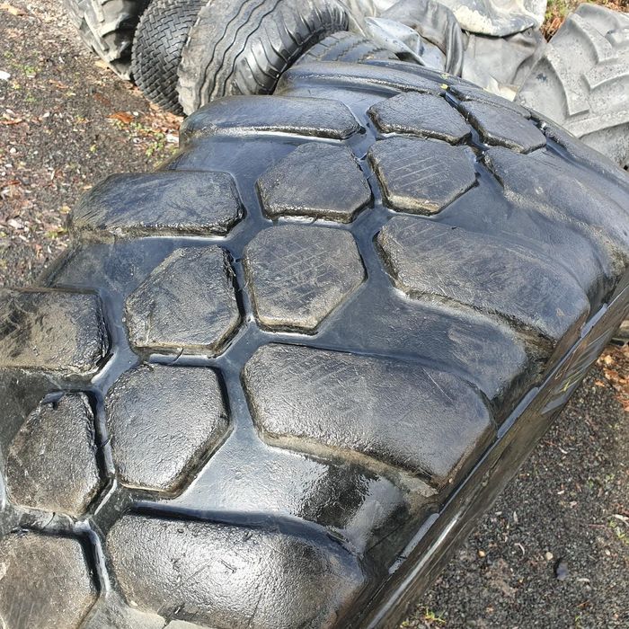 Cauciucuri 460/70R24 (17.5R24) Apollo Anvelope Fendt New Holland