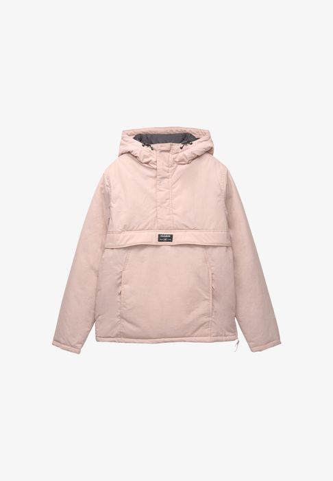 Яке на Pull and Bear