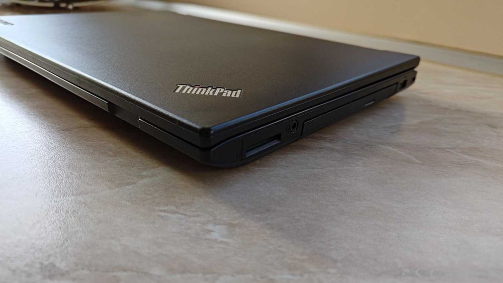 Лаптоп компютър Lenovo ThinkPad L430, i5 500GB SSD 4GB RAM 1600x1200