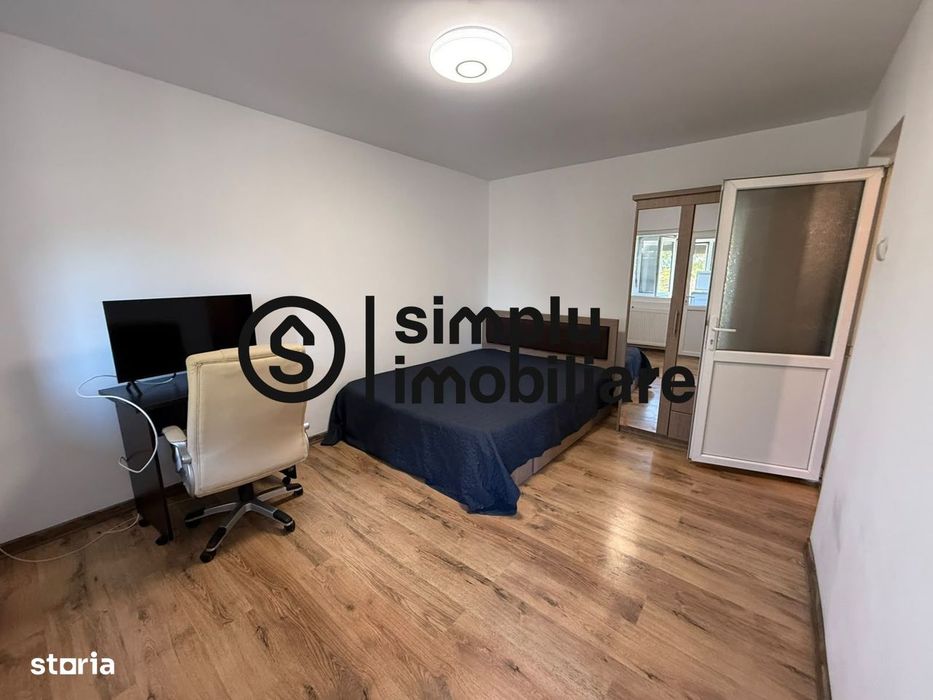 Garsoniera, etaj 1/4, centrala, Ciuperca - 75 000 Euro