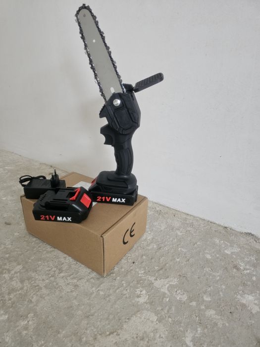 Акумолаторен верижен трион ЧИСТО НОВ