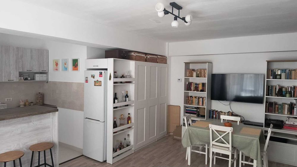 Apartment 2 camere de inchiriat