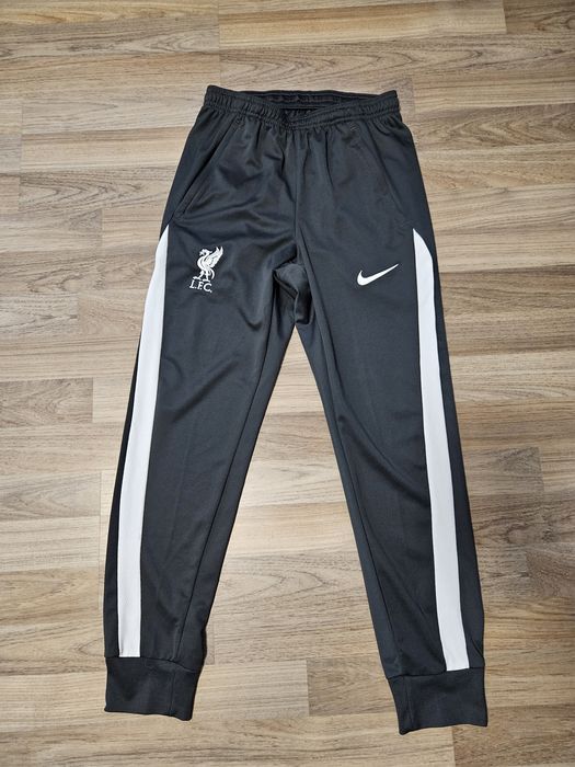 Спортен екип Nike FC Liverpool 147-158см.