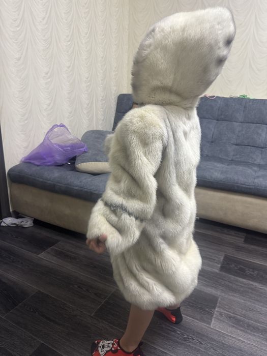 Продам норковую детскую шубу