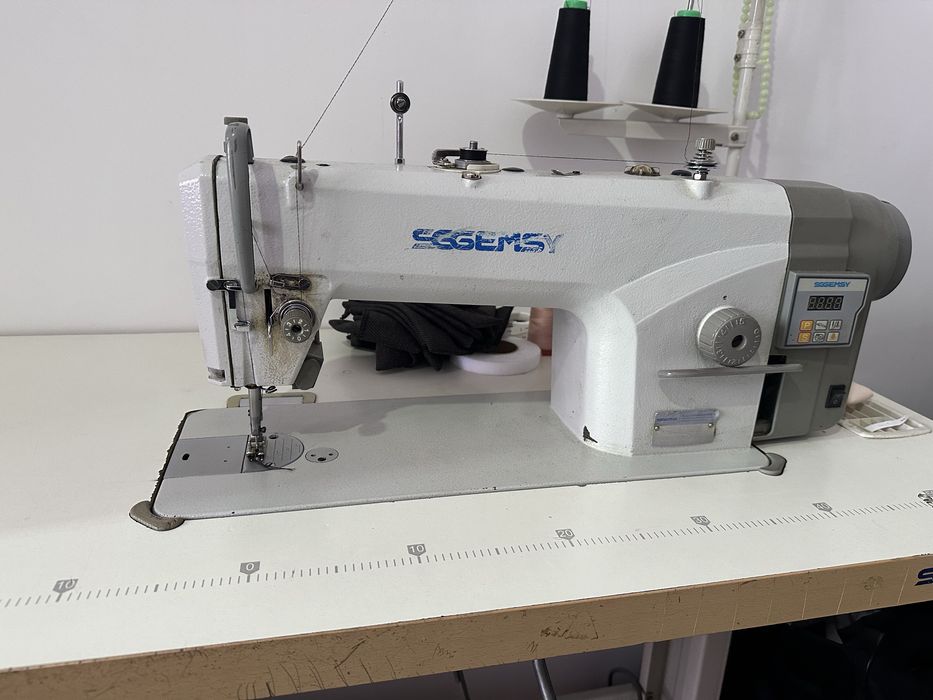 Srochni tikuv moshinka sotiladi