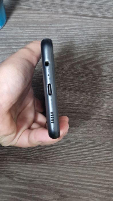 Samsung a12 2/32gb в идеале без комплекта