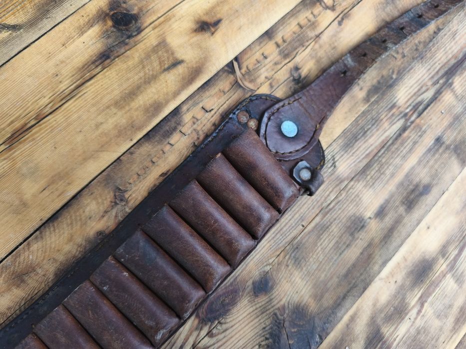 Стар кожен патрондаж