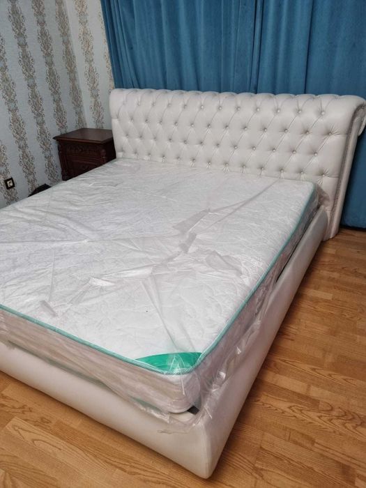 спальная кровать