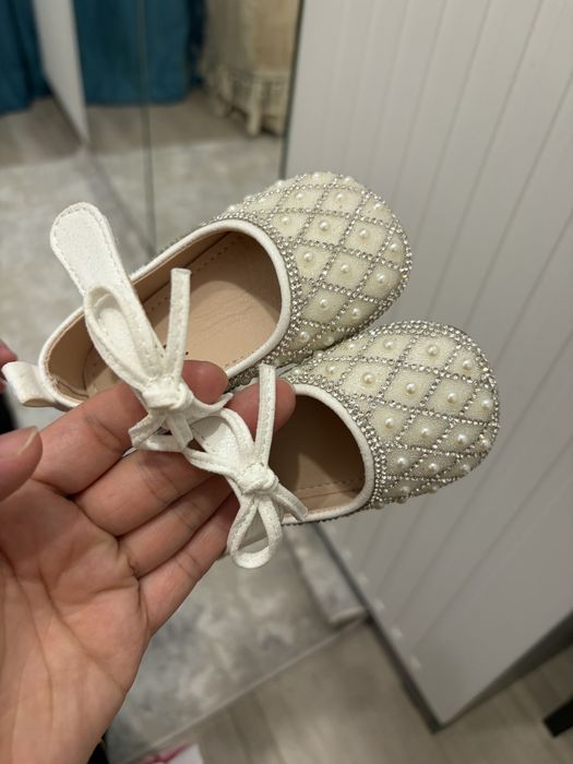 Продам платье и туфельки