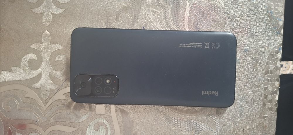 Продам срочно телефон redmi note 11