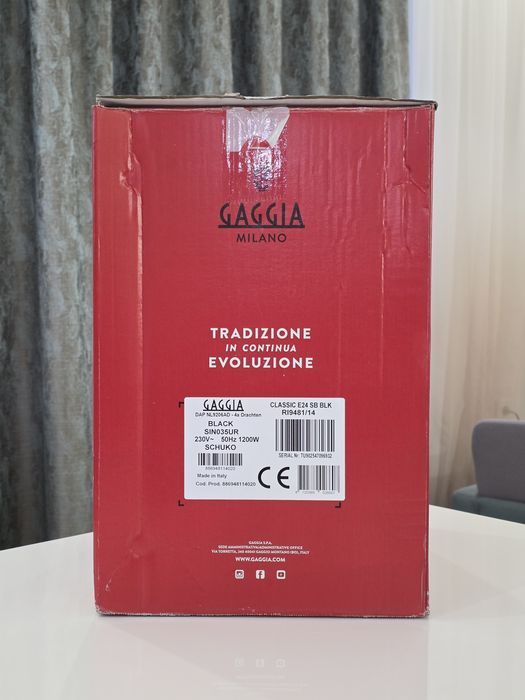 Кафемашина GAGGIA Classic E24 Thunder Black RI9481/14

Закупена май месец 2026г.;
Използвана е 10 пъти;
Без забележки;
Цена: 350 Евро