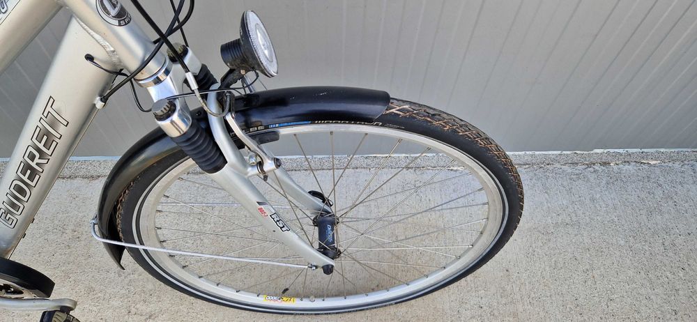 Алуминиев велосипед GUDEREIT дамско колело 28"