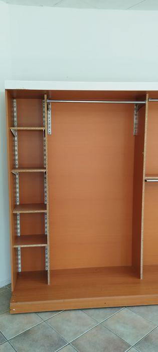 Mobilier pentru magazin