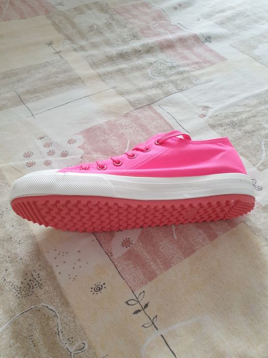 Нови дамски кецове булдозер