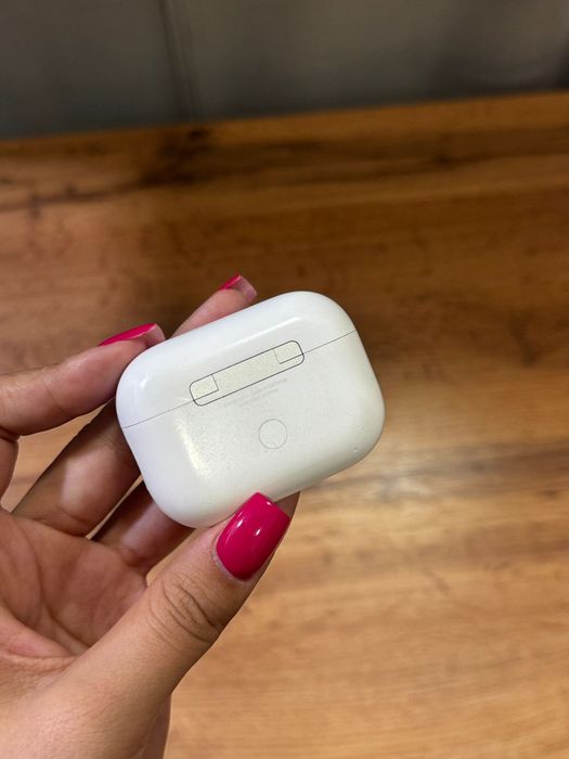 AirPods pro 2 в хорошем состоянии