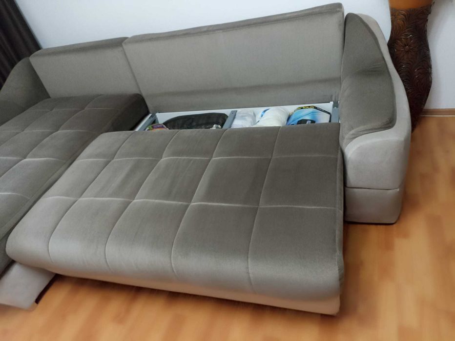 Vând colțar extensibil