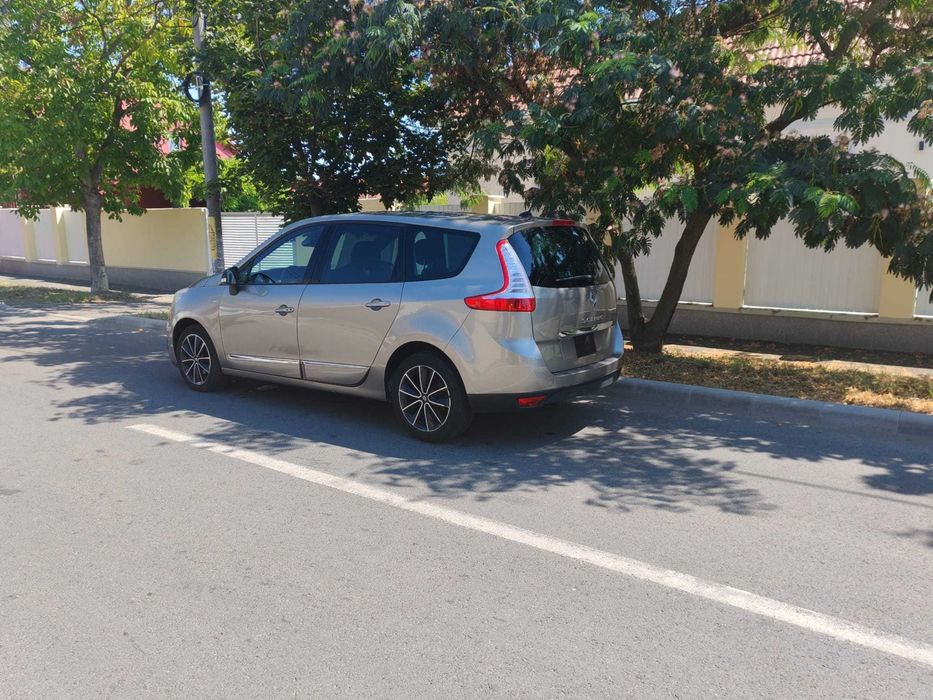 RENAULT Grand Scenic 2012 — imagine 4