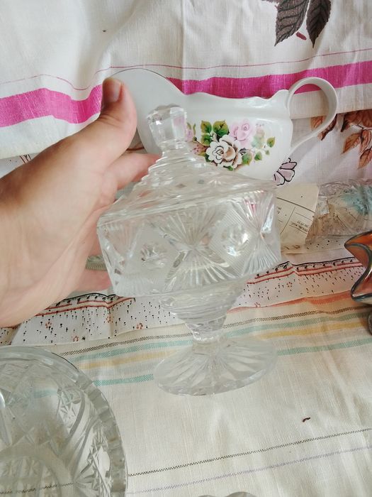 В продаже посуда  СССР