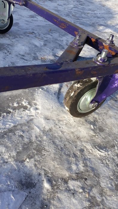 Продам тележку новую.