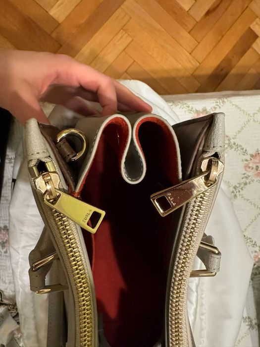 Чанта Furla от естествена кожа