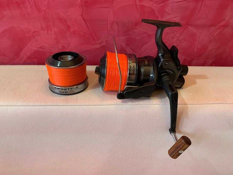 mulineta Daiwa x Infinity 5500 BR JAPAN