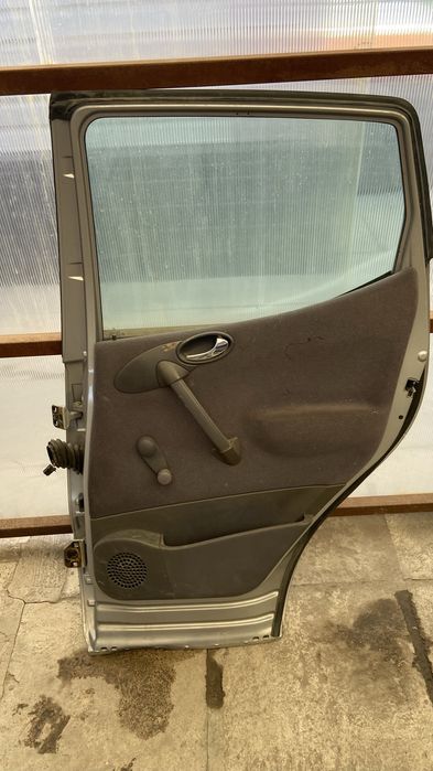 Mercedes 160 покажет дверь