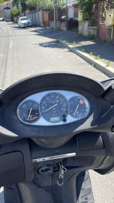 Scuter piaggio x7 2007