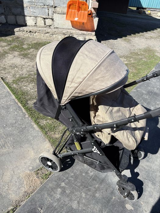 Коляска детская 15000