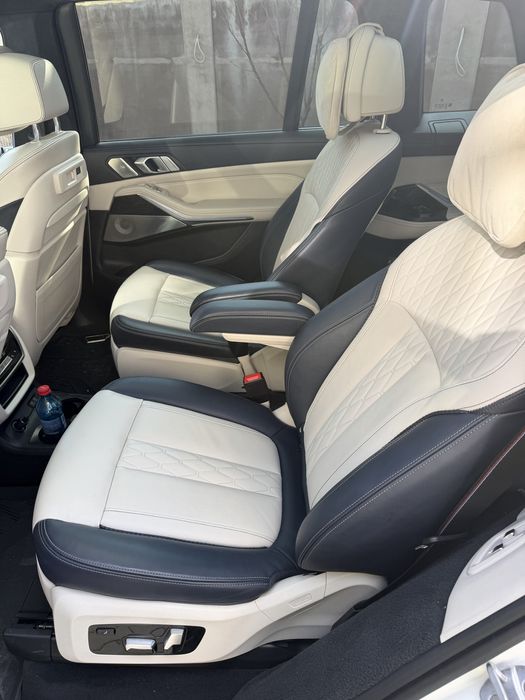 Vând sau schimb BMW X7 xDrive50d M-Packet 2020