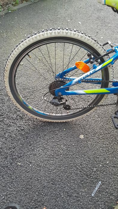 Bicicleta SHOCKBLAZE 24" pentru copii intre 8-12 ani