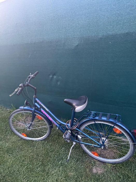 Vând bicicleta de dama in stare bun