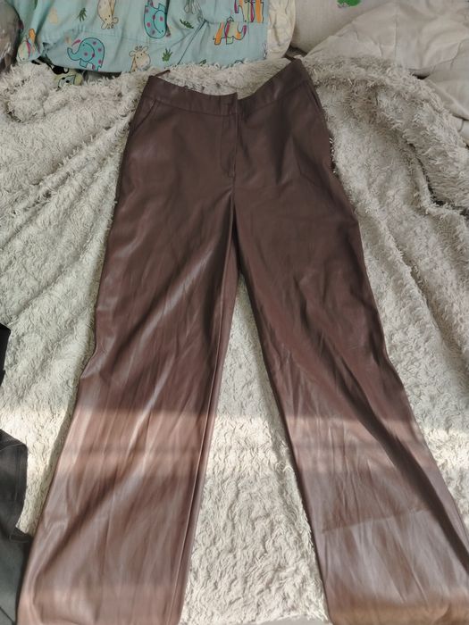 Отдам женские вещи